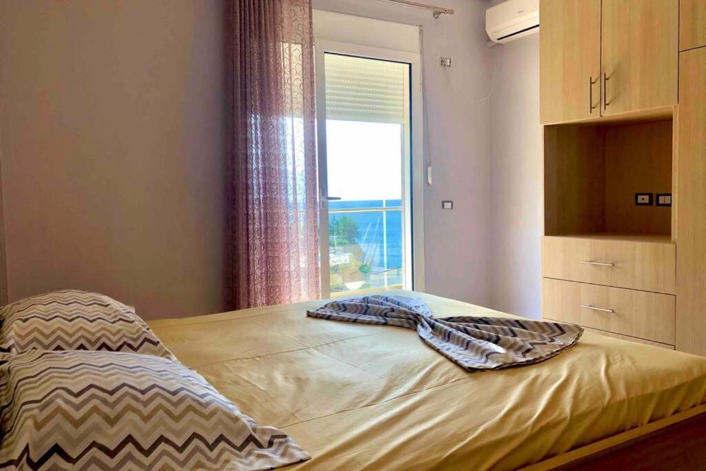 Spectacular Seaview Apartment Vlorë Extérieur photo