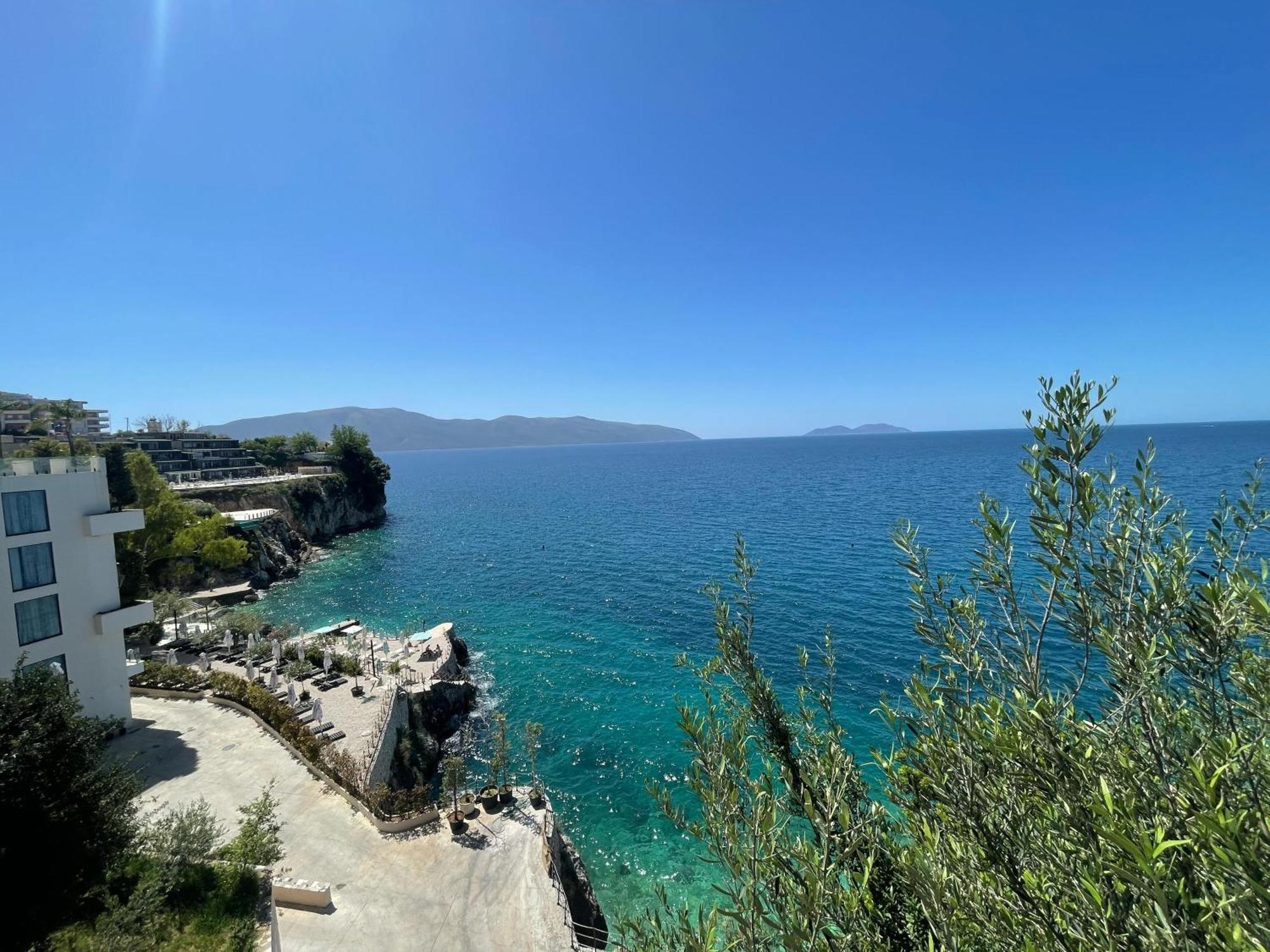 Spectacular Seaview Apartment Vlorë Extérieur photo